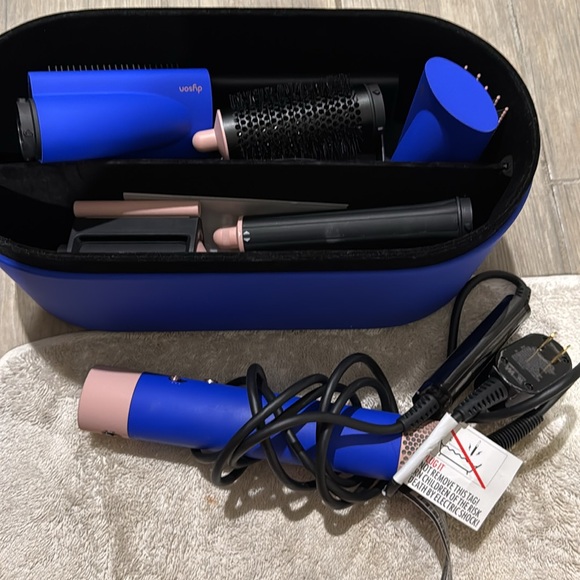 Dyson airwrap - Picture 3 of 8